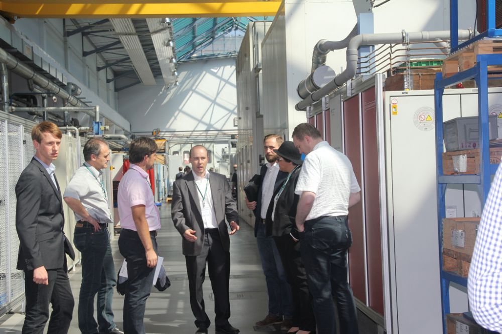 IMG_2317_Besichtigung_Versuchsfeld_TU Chemnitz_Halle_E.JPG